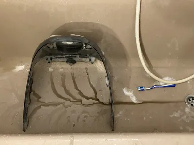 iMac G3 Graphite top case in the tub